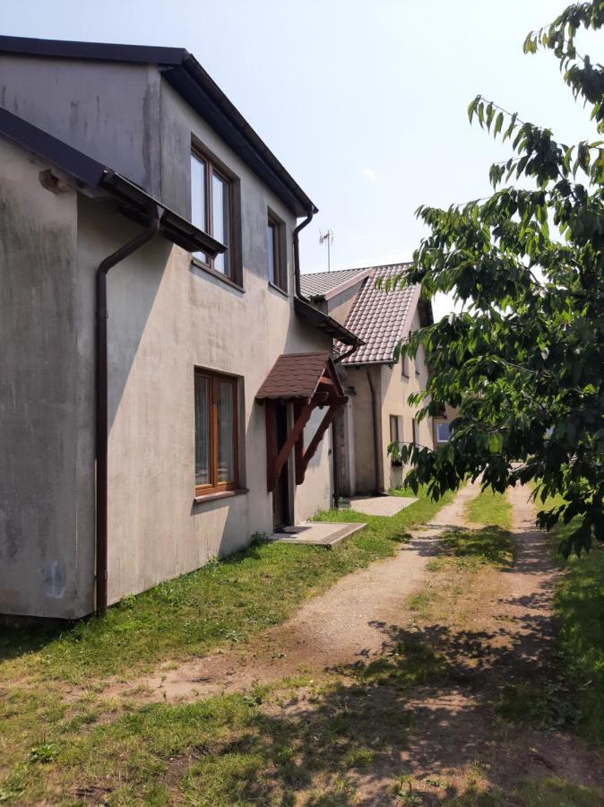 Pokoje Goscinne Kolorowa Nowecin ภายนอก รูปภาพ